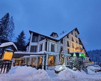 Hotel Escalade - Poiana Brașov - Clădire