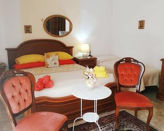 super prices Sa Domu and Crakeras Family Room - Seneghe - Habitación