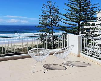 Surfers Chalet - Surfers Paradise - Balkon