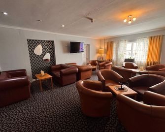 Ashley Court Hotel - Andover - Лаунж