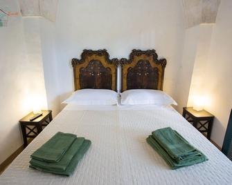 B&B Giardino Nascosto Taviano - Taviano - Bedroom