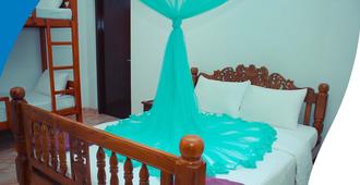 The Hotel Paradise Katunayake airport - Gampaha - Bedroom