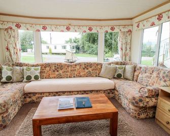 9 Old Orchard - Much Wenlock - Вітальня