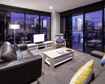 Akom At Docklands - Melbourne - Living room