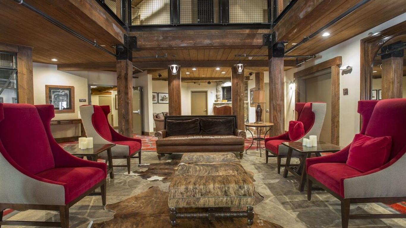 Silver Baron Lodge