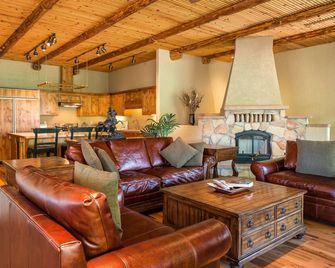 Sorrel River Ranch Resort - Moab - Living room