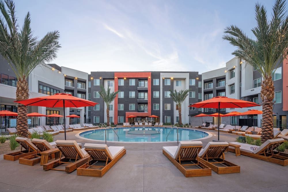 Otonomus Hotel Las Vegas thumbnail 3