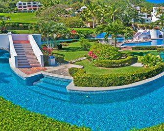 Palma Real Ocean View Suite - Manzanillo - Pool