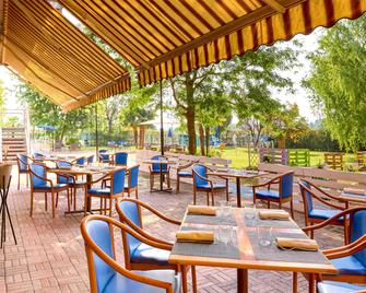 نوفوتيل تورينو كورسو جيوليو سيزار - تورين - مطعم