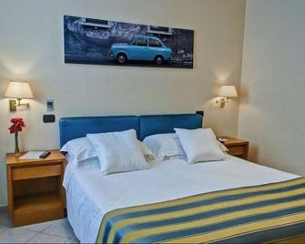 Crosti Hotel & Residence - Rome - Bedroom