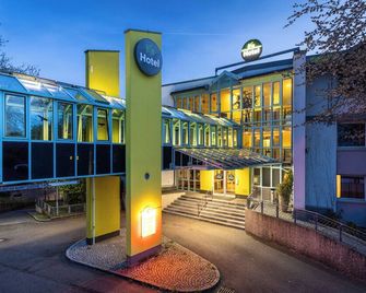 Hotel Holledau - Schweitenkirchen - Gebäude