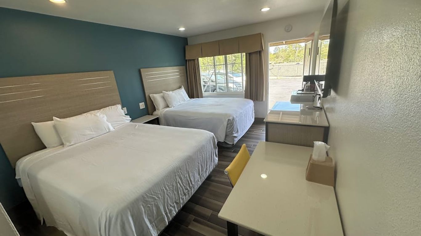 Town and Country Inn