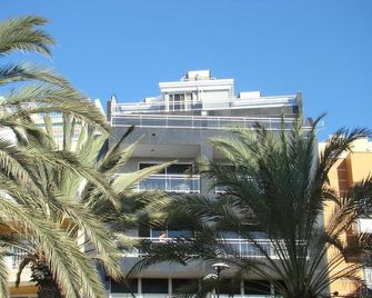 Bahia Colon - Los Cristianos - Edificio