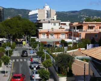 Hostal Jakiton - Magaluf - Outdoor view