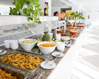 Hotel Chevy & Suites - Cala Ratjada - Buffet