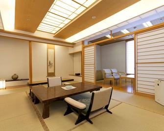 Kamenoi Hotel Aomori Makado - Noheji - Dining room