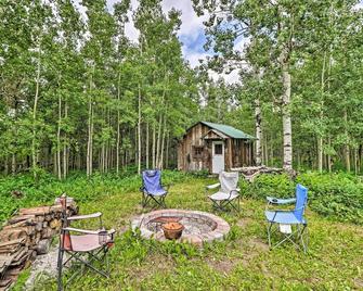 Duck Lake Cabin Rental Near Glacier National Park! - Saint Mary - Patio