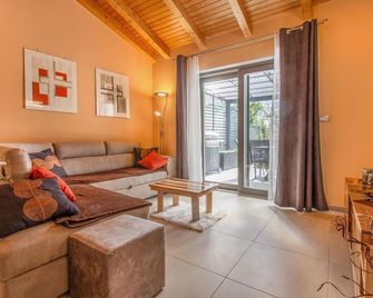 3 bedroom lovely home in Divaca - Divača - Sala de estar