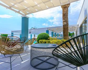 Elinotel Sermilia Resort - Psakoudia - Balcón