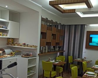 B&B Vanity - Tropea