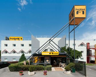 Hotel F1 Saint Denis Centre Basilique - Saint-Denis - Budova