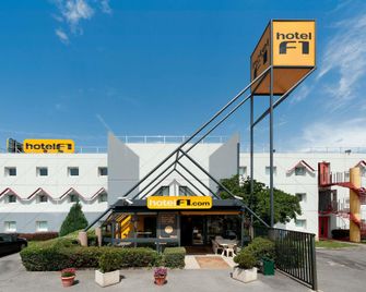 Hotel F1 Saint Denis Centre Basilique - Saint-Denis - Byggnad