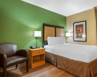 Extended Stay America Suites - Chicago - Schaumburg - Convention Center - Schaumburg - Bedroom