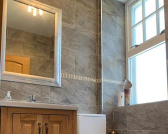 8 The Loan - Lauder - Badkamer