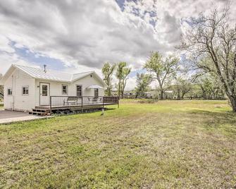 Lovely Thermopolis Home 3 Mi to Hot Springs - Thermopolis - Building