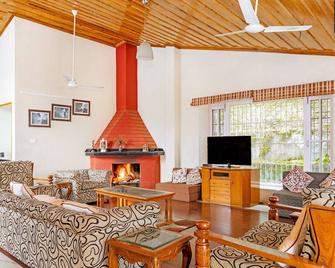 Livingstone, Chail - Chail - Living room