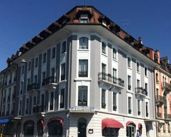 Hôtel des Alpes - Nyon - Building