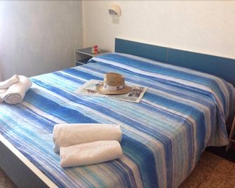 Hotel Flora - Cesenatico - Schlafzimmer