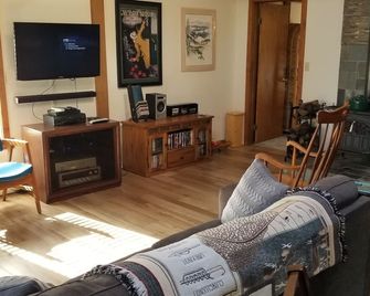 Cabin in the Woods - Red Feather Lakes - Living room