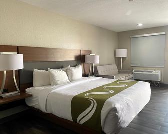 SureStay Plus by Best Western Alamogordo White Sands - Alamogordo - Bedroom