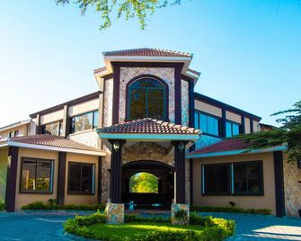 Grand Caporal Hotel - Chiquimula - Building