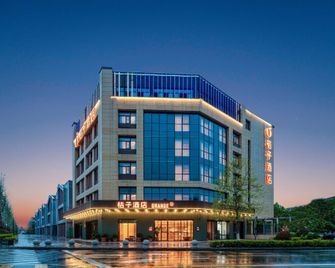 Orange Hotel Nanjing Liuhe Longchi - Nanjing - Bâtiment