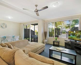 Ivory Palms Resort Noosa - Noosaville - Living room