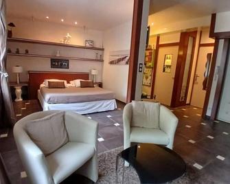 Loft Chic Au Coeur D Orange - Hypercentre - Tout Équipé - Orange - Yatak Odası