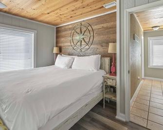 Dog Friendly + Private Pool; 0.1 Miles to the Beach! - Laguna Beach - Habitación