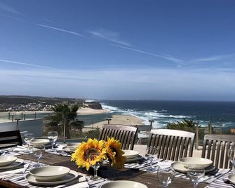 Luxurious villa with Fantastic views, heated pool, 5min walk to beach - Foz do Arelho - Balcony