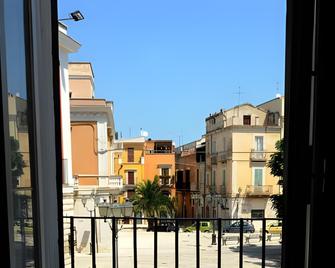 Pikaret Bed&Breakfast - Corato - Balcón