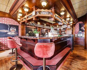 Hotel Restaurant 't Heerenlogement - Harlingen - Bar