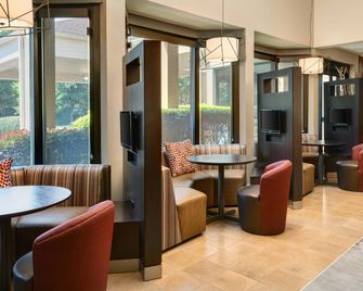 Courtyard by Marriott Atlanta Executive Park/Emory - אטלנטה - מסעדה