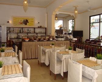 Rachel Hotel - Aegina - Restaurante