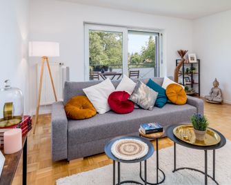 2OG M 65m2 2-Zimmer Wohnung - Freilassing - Huiskamer