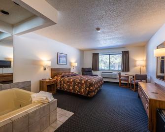 101 Whirlpool Suite studio - Boulder Junction - Bedroom