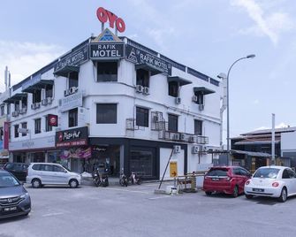 Hotel O Rafik Ali Motel - Kepala Batas - Edificio