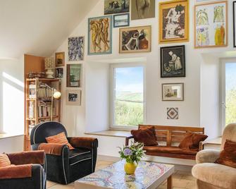 Characteristic cottage in the heart of the Pointe de la Hague - ideal for hikers. - La Hague - Salon