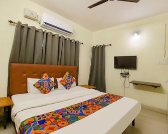 Fabexpress Osca Inn - Nagpur - Slaapkamer