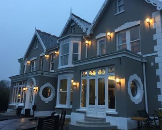 Llwyn Country House - Llanelli - Budova